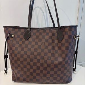 Louis Vuitton monogram mm